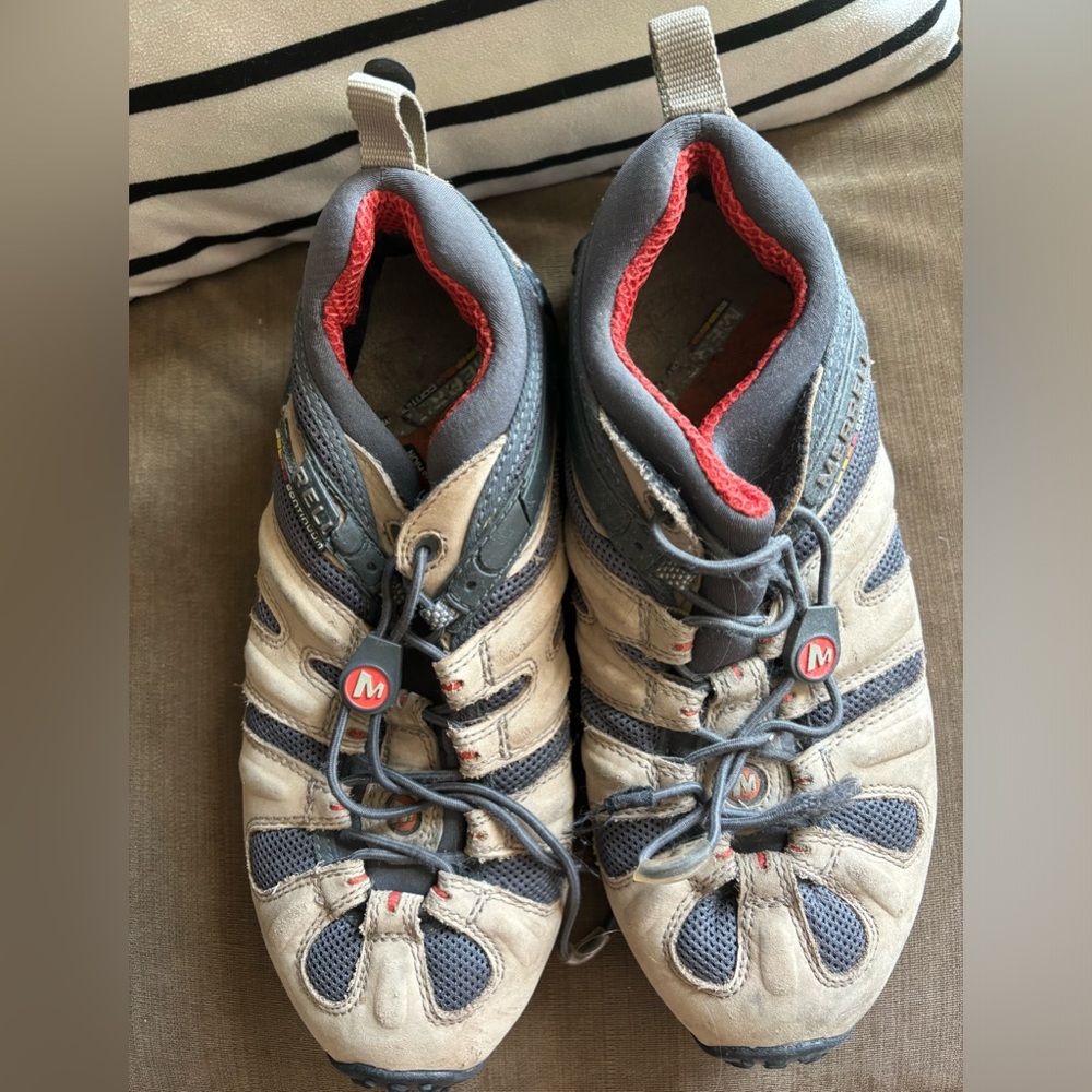 Merrell vibram 9 1/2